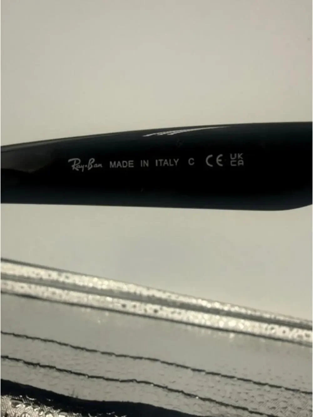 Ray-Ban New Wayfarer RB2132Black Sunglasses w/G-15 Green New